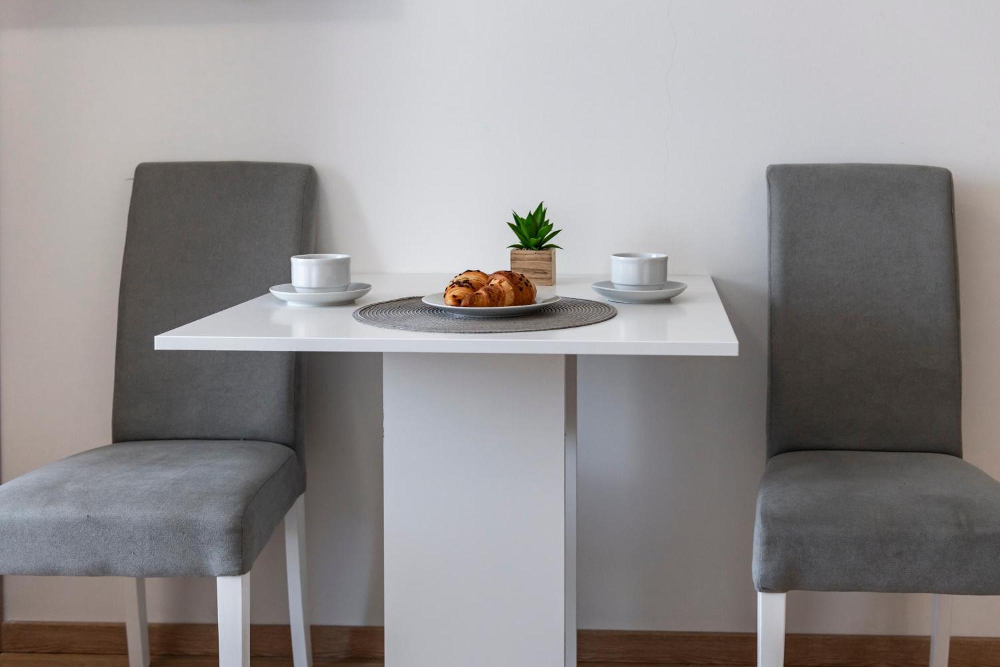 Skyline Apartment