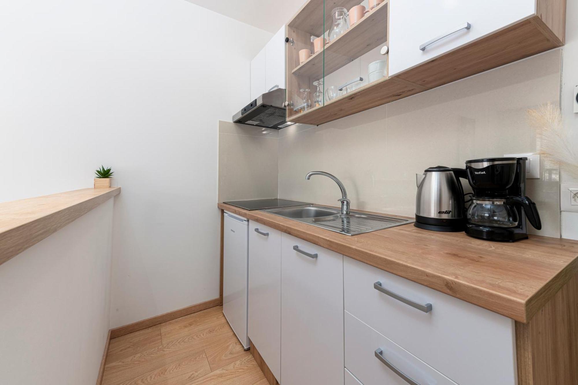Skyline Apartment *