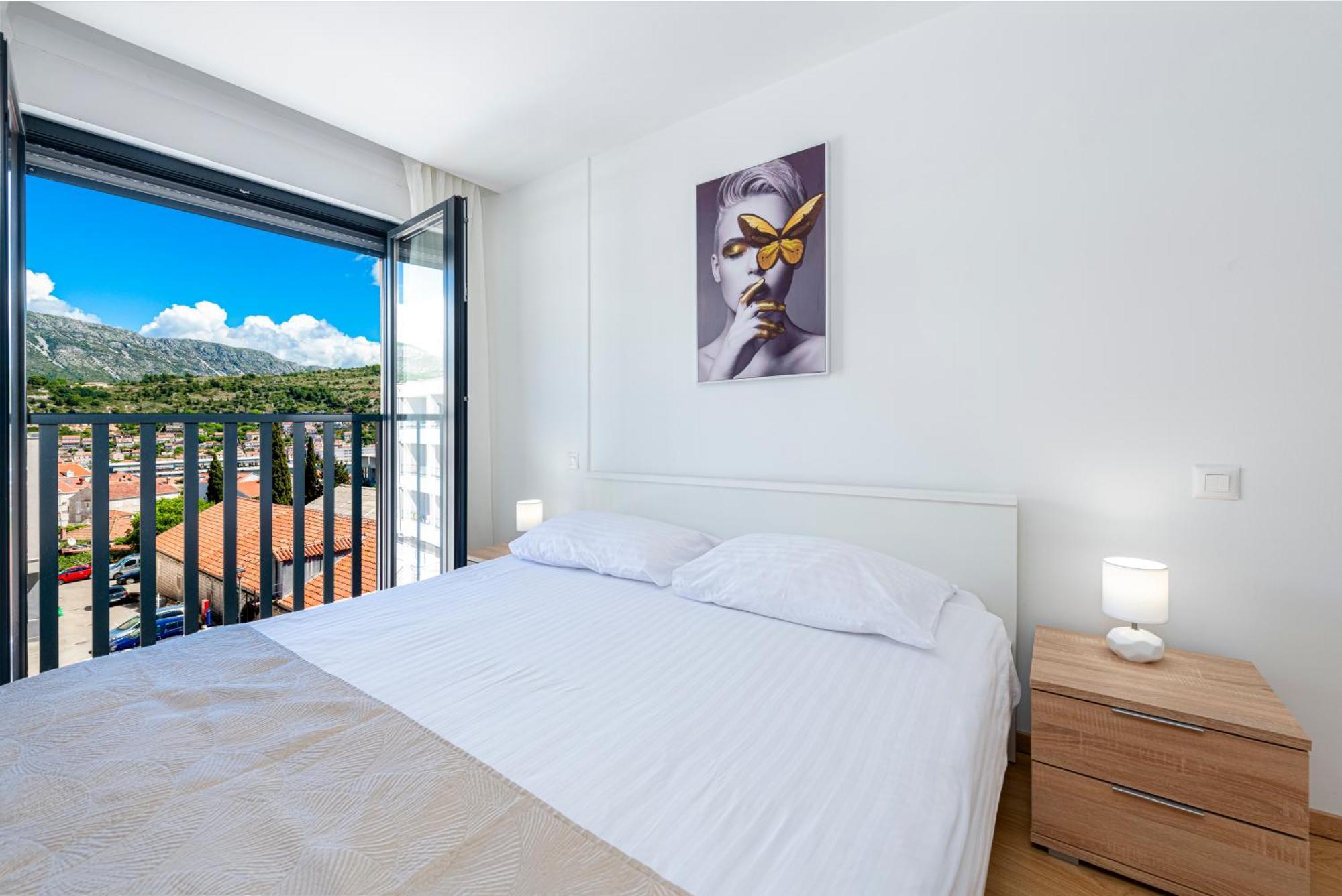Skyline Apartment